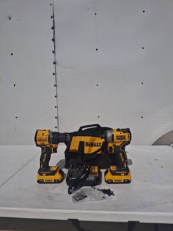 DeWalt Atomic 20V Max Brushless Drill and Impact Driver Combo Kit