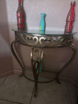 HALF MOON SIDE TABLE