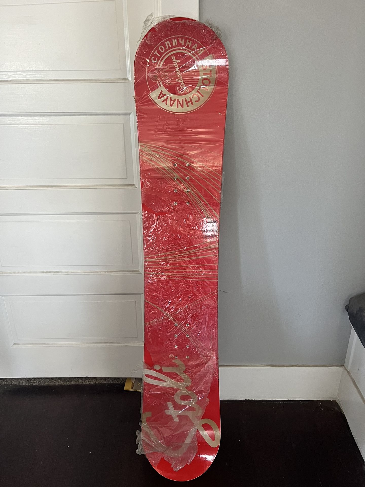 Stoli Limited Edition Snowboard