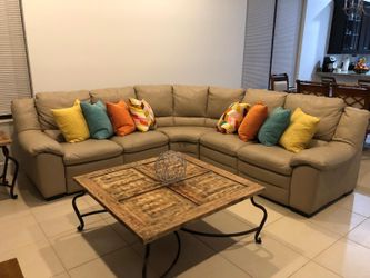 Modular Leather Couch (7 Seats)