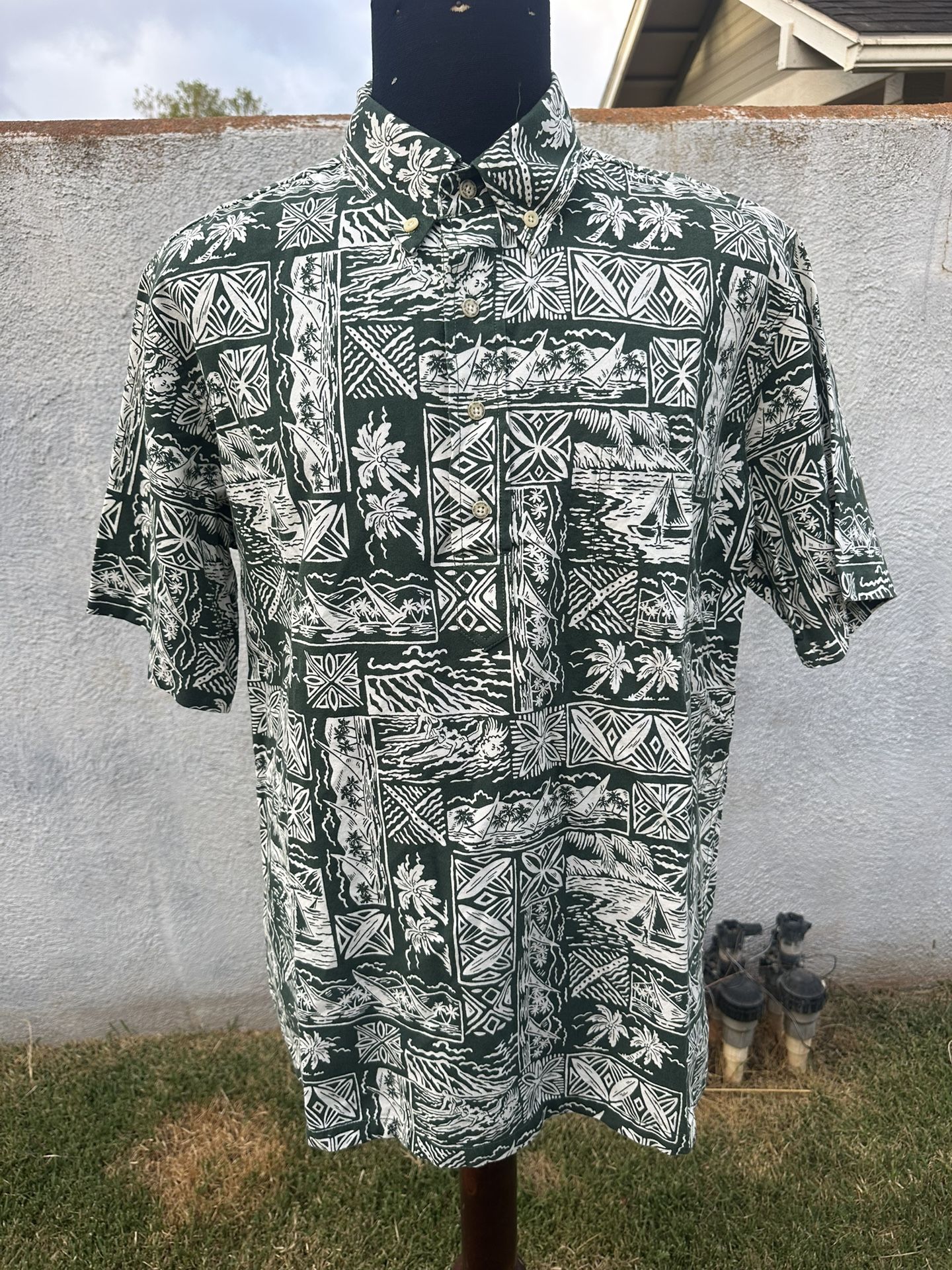 PreOwned Reyn Spooner Hawaiian Print Green/White 3/4 Button...