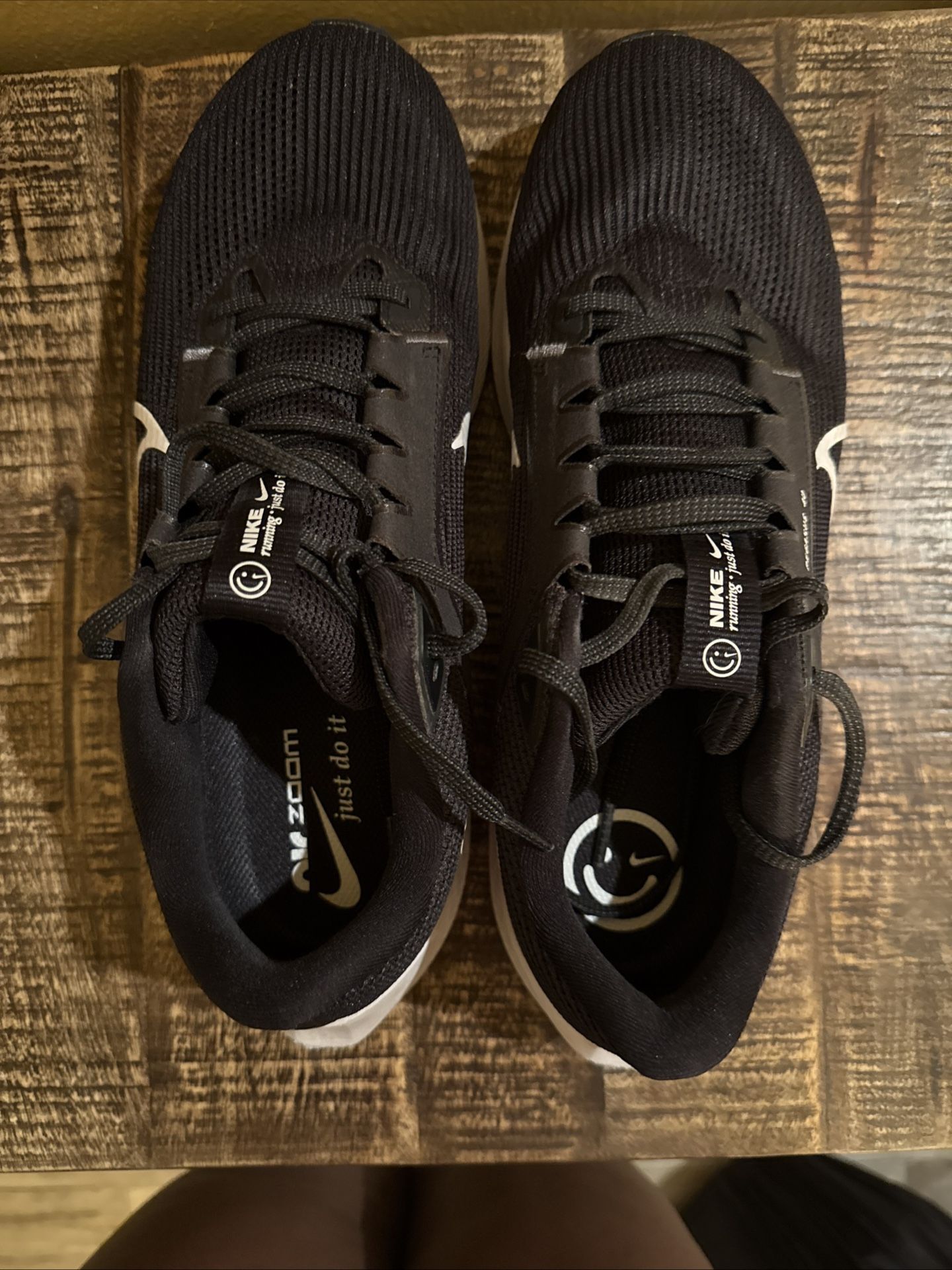 💙Pre-Loved💙 Nike Running Pegasus 40 10 1/2 . It