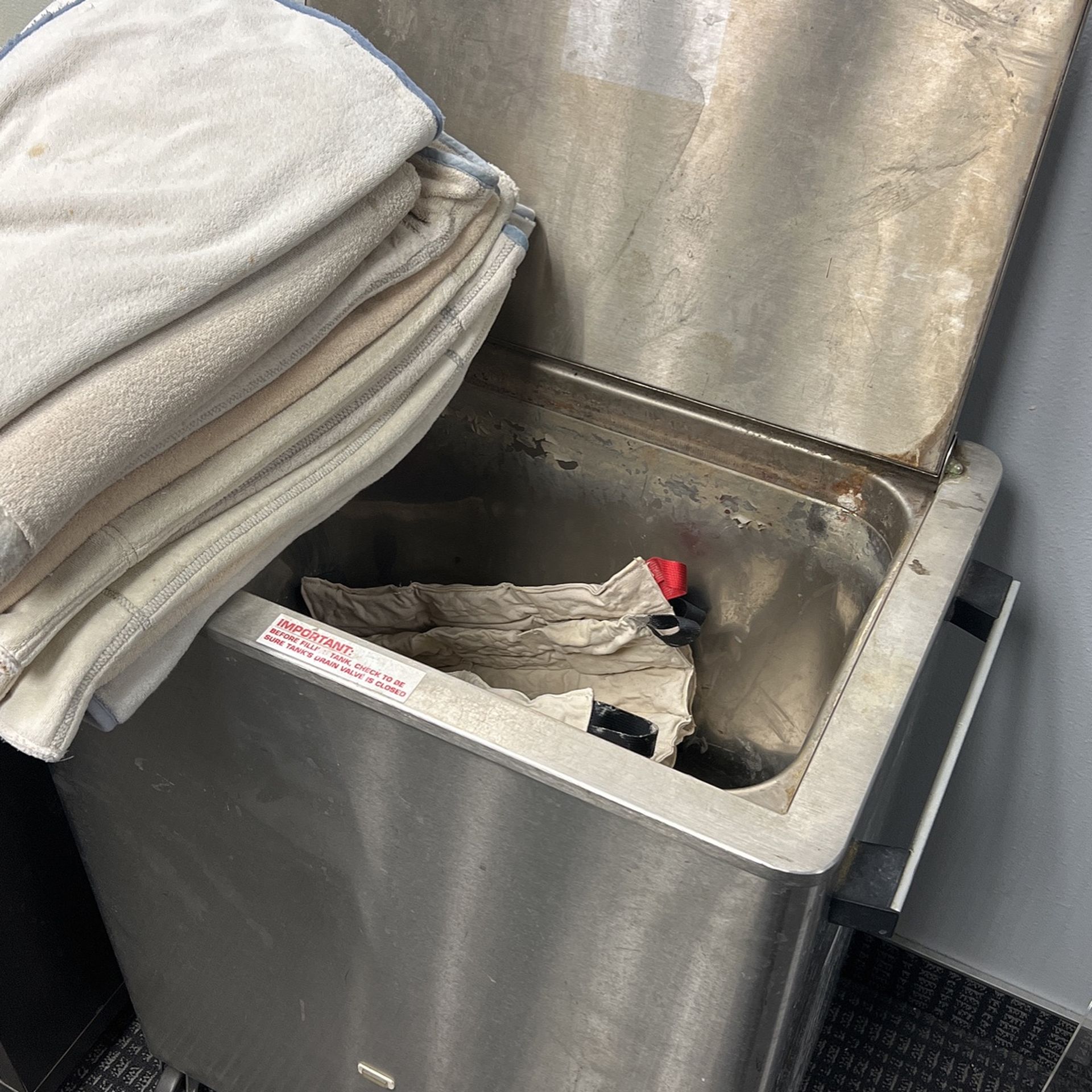 Chiropractor Hydroculator Tank.