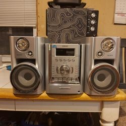 SONY 5 DISC CHANGER CMT-HP7