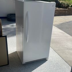 Kenmore 15cuft Upright Freezer