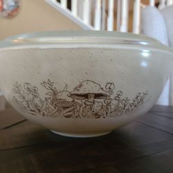 Vintage Pyrex Bowl 