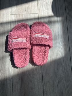 Balenciaga slides