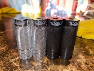 Se bike pegs