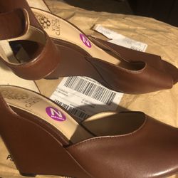 VINCE CAMUTO Women’s Wedges Size 11 Narrow Reduced 