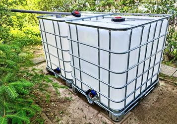 250 Gallon Water Tank Tanque Para Agua Bote De Agua Cómo Nuevo Like New 