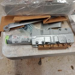 Door Closer Commercial