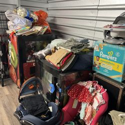 Storage Unit With Vending Machine 