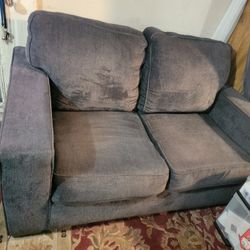 Nice Comfy Loveseat