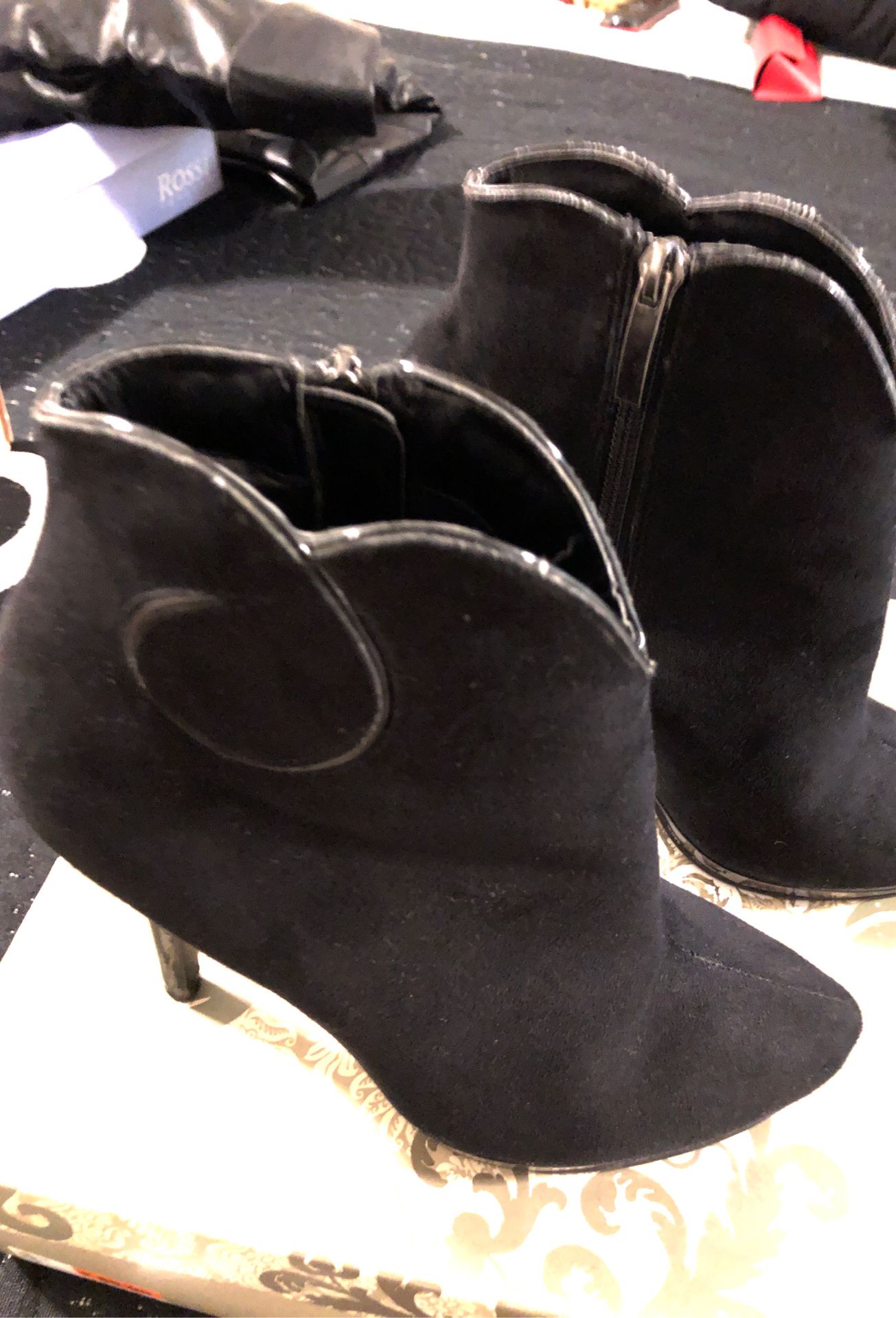 Black boots 7