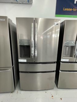 New Frigidaire 36 in 26.3 Cu Ft Refrigerator Fingerprint