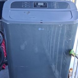 LG Air Conditioner Used 12000 Btu