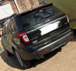 2015 Ford Explorer