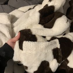 Cow Jacket/blanket Snuggie 