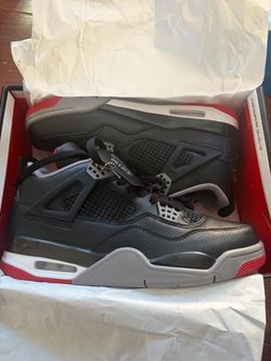 Jordan 4s