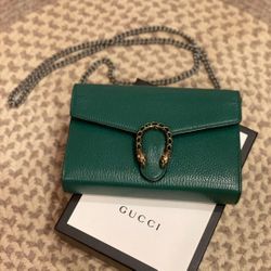 Classic Ladies 𝐆𝐔𝐂𝐂𝐈 Dionysus Wallet On Chain Green 