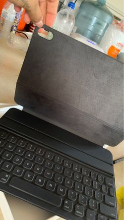 iPad Smart Keyboard folio