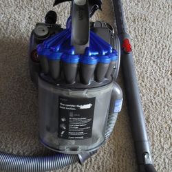Dyson Vacuum 