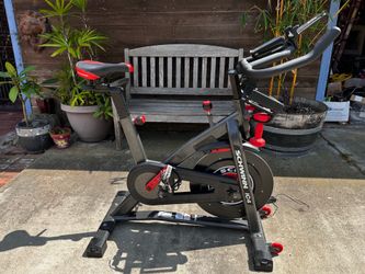 Schwinn IC4 Spin Bike