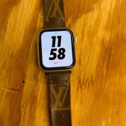 Apple Watch Series 4
