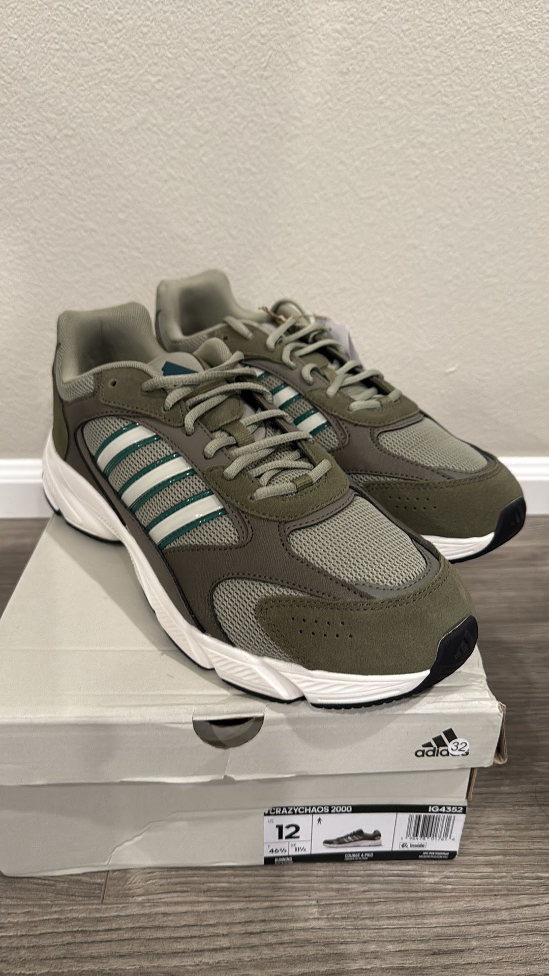 Brand New Adidas CRAZYCHAOS 2000 Green Running Shoes Men’s Size 12