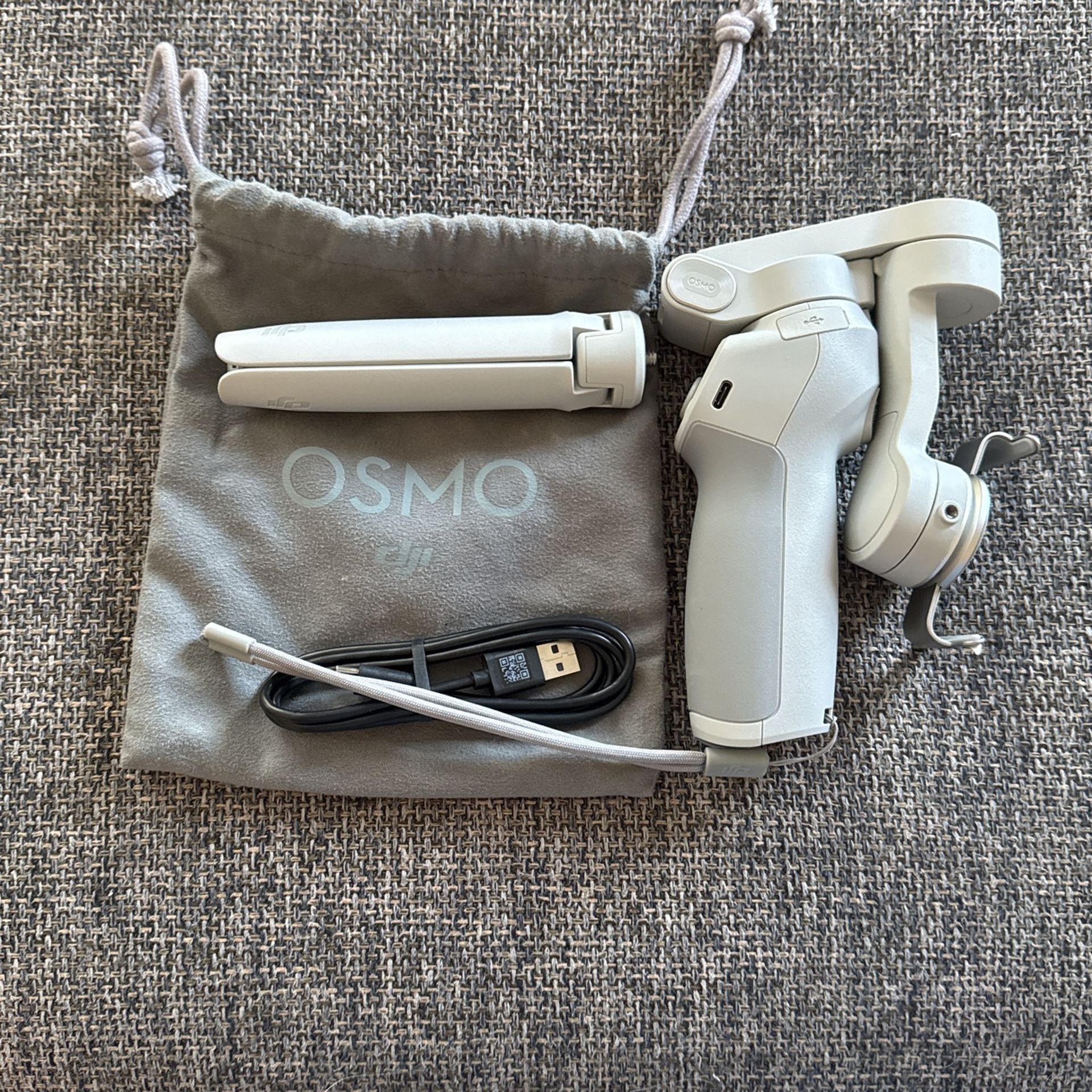 DJI OM4 Gimbal For Smartphone