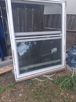 Vinyl window