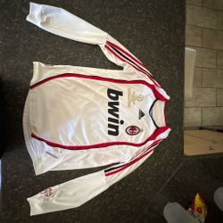 Vintage AC Milan KAKA long sleeve jersey.