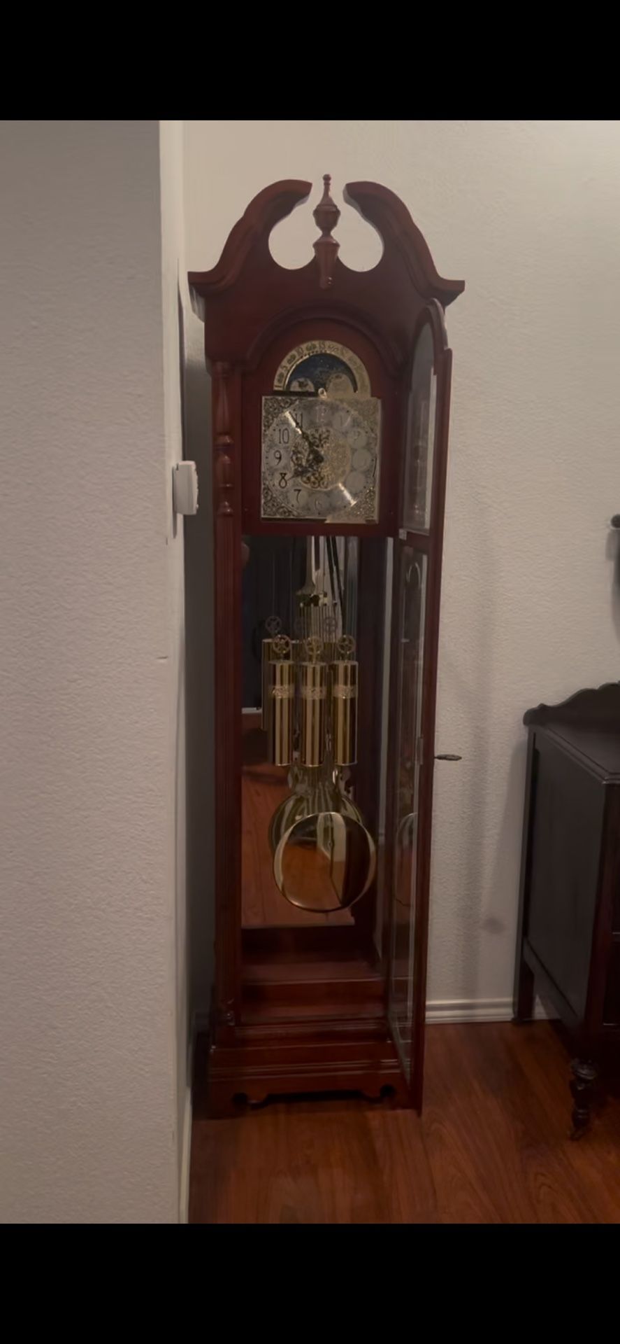 Beautiful Ridgeway Grandfather Clock