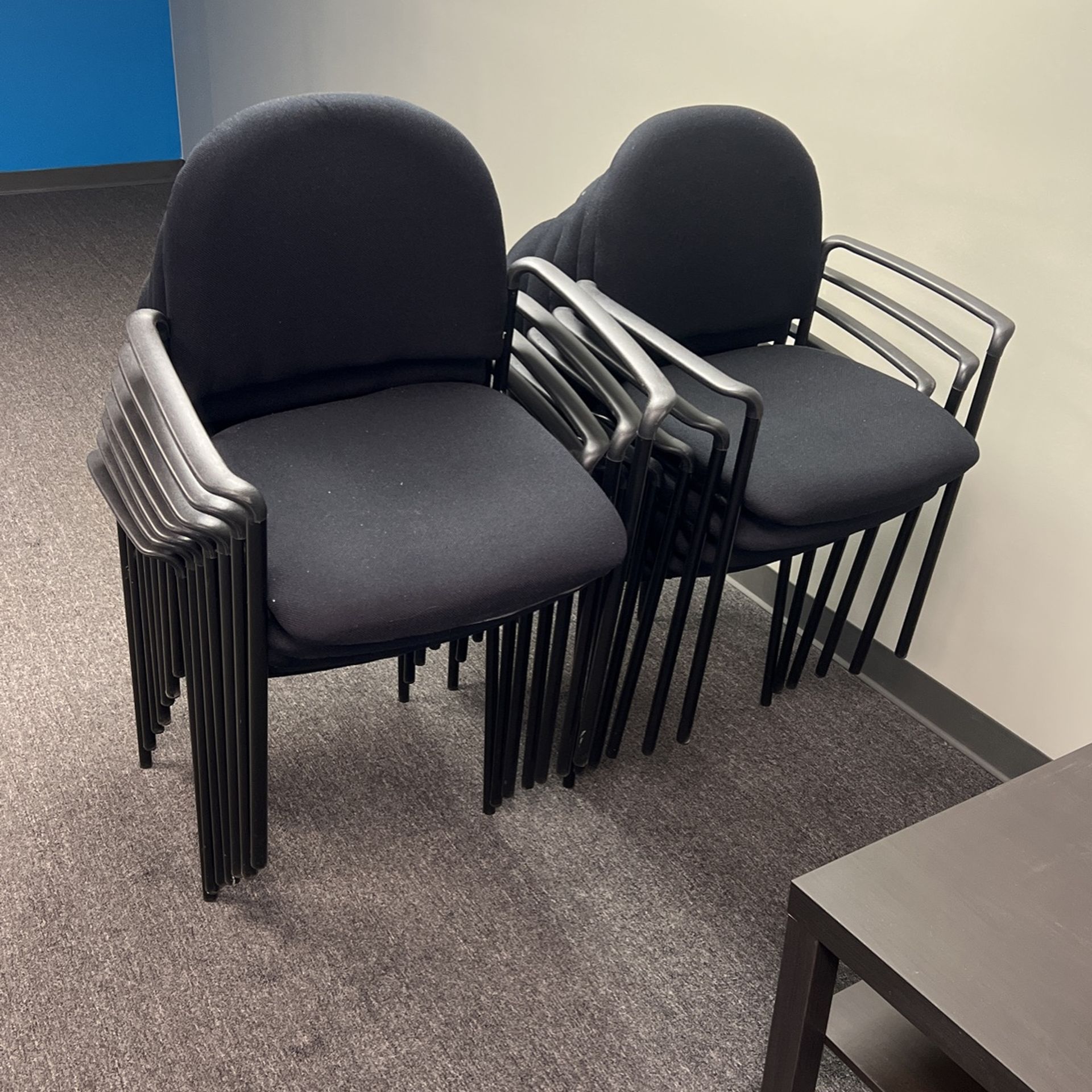 Selling Office Chairs (19 Chairs) for Sale in Fort Lauderdale, FL OfferUp