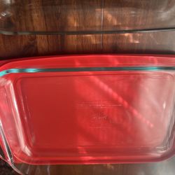 Pyrex Glass Baking Dish With Cover