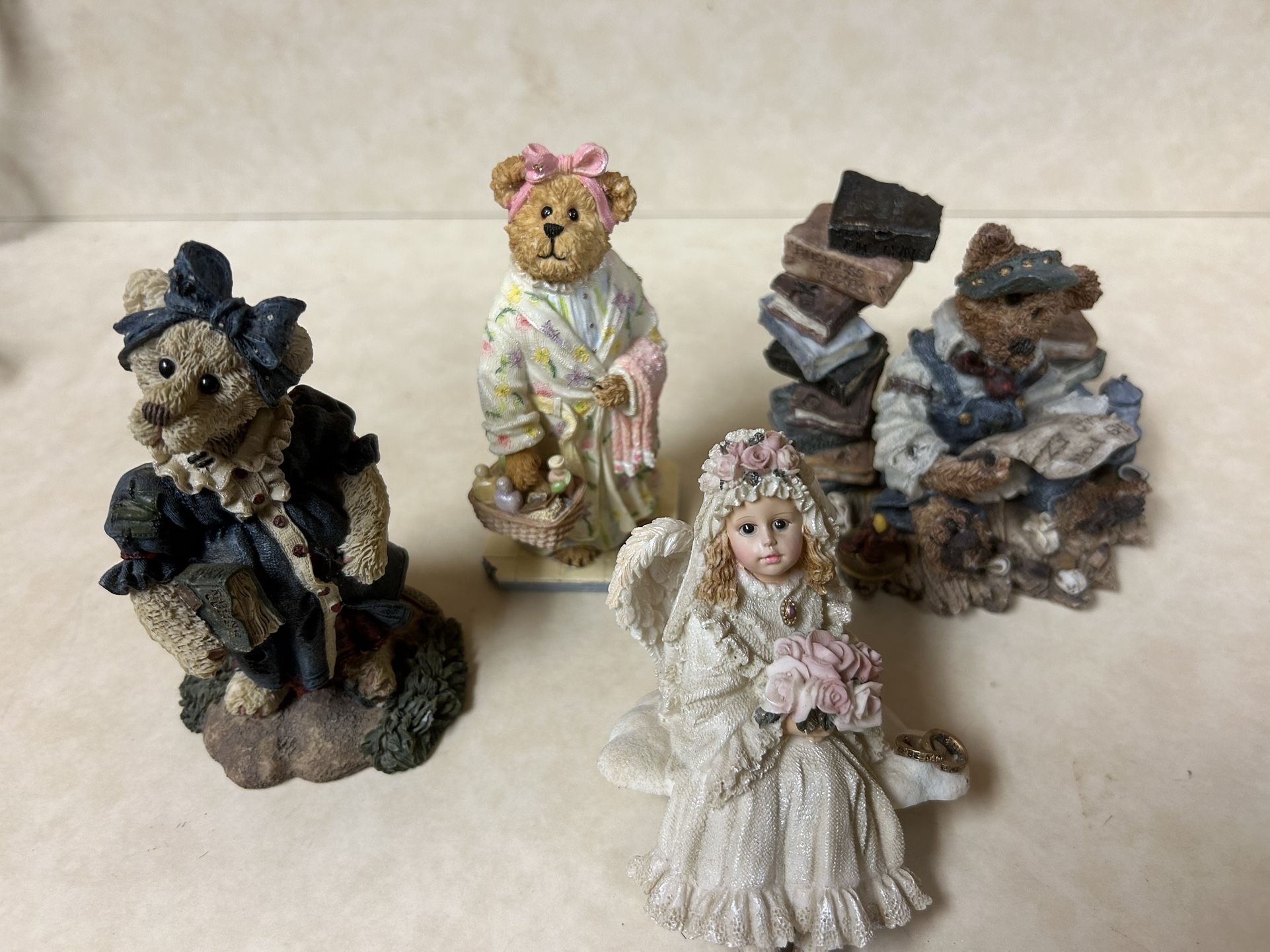 4 Boyd Resin Figurines