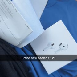 Brand New Sealed Airpod 4s With Active Noise Cancellation 