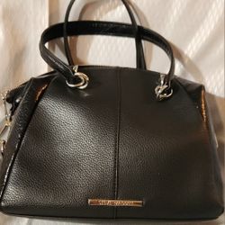 Steve Madden Pretty Black Purse Like New!! No Blemishes!!