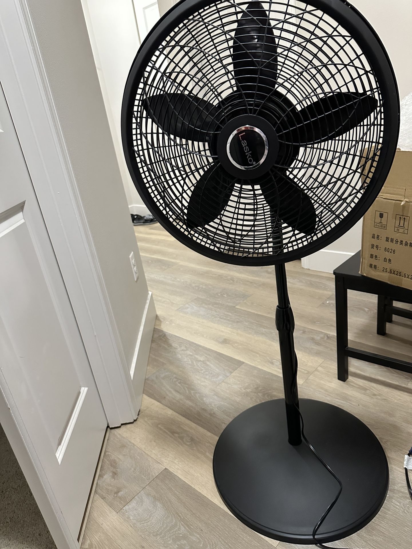 Lasko Pedestal Fan