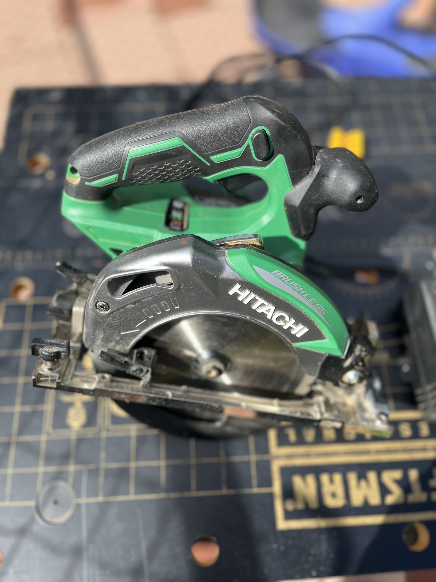 Hitachi Cordless Saw