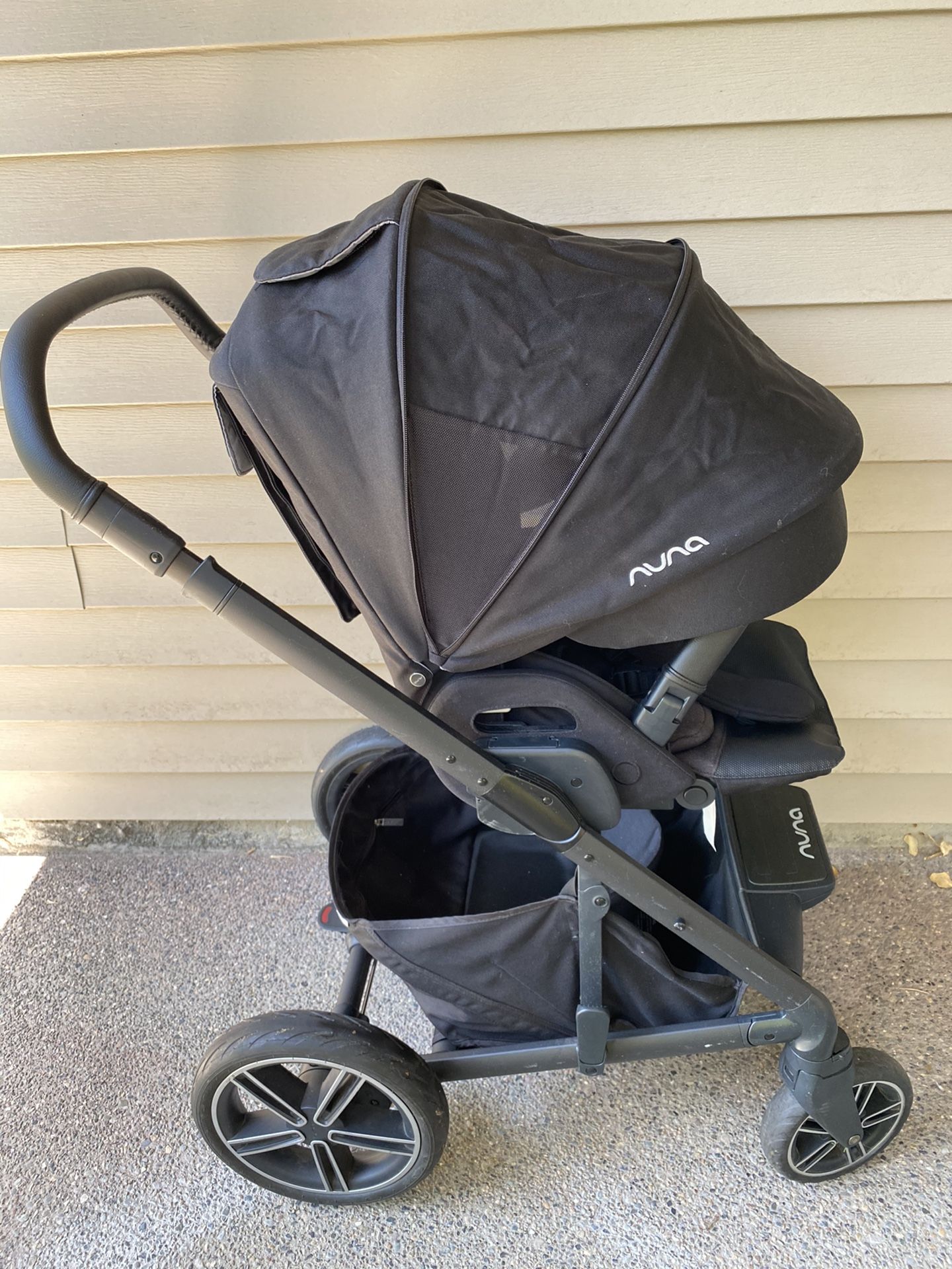 2018 Nuna Mixx2 Stroller WITH car seat adapter clips for Sale in Auburn, WA OfferUp