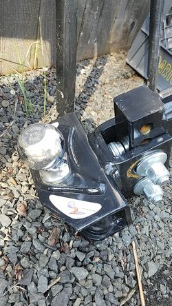 Top of the line 10,000 lbs weight distribution hitch