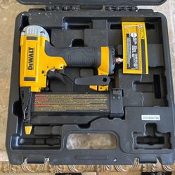 23g Dewalt Pin Nailer New