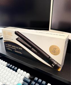 Hot Tools Pro Artist Black Gold Evolve Ionic Salon Flat Iron 1 1/4 Inch