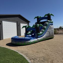 17 Feet Waterslide
