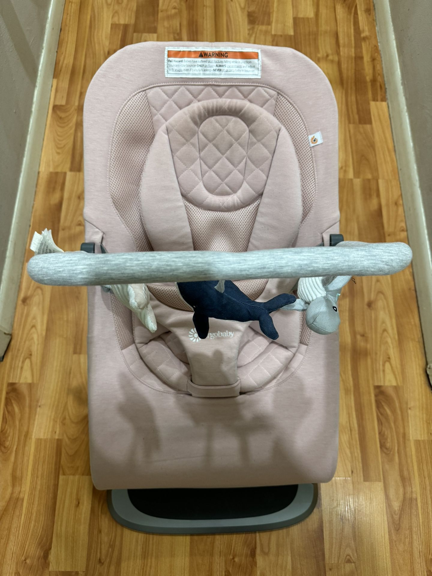 Ergobaby 3-in-1 Baby Bouncer And Toy Bar