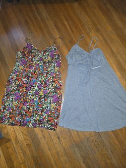 2 Mini Dress Set: Floral Print and Solid Grey.  Xl