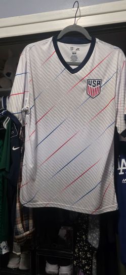 Men's USA jersey size large