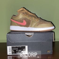 Nike Air Jordan Teddy Bear 1’s   Size 5Y 