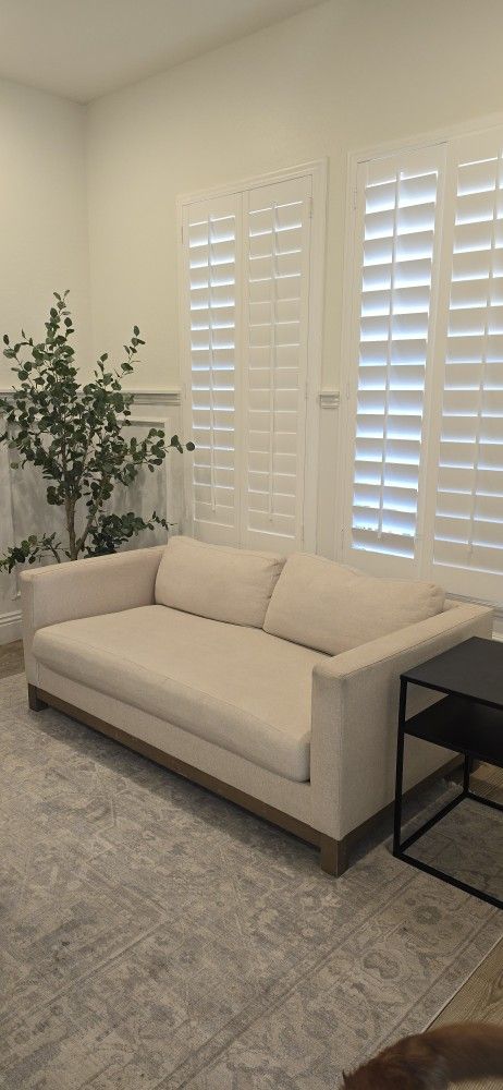 Pottery Barn - Jake LOVESEAT